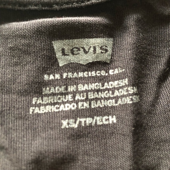 Levi’s Logo T Shirt in Black & White Size XS - Picture 8 of 11